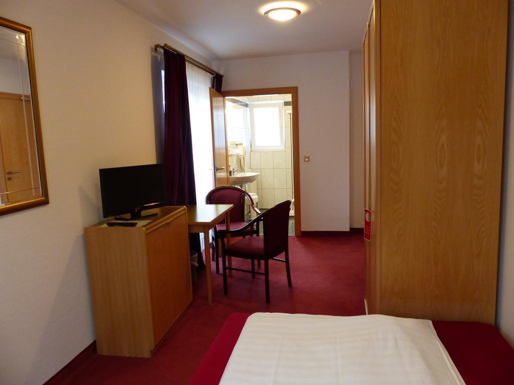 Hotel Aggertal Gummersbach Exterior foto